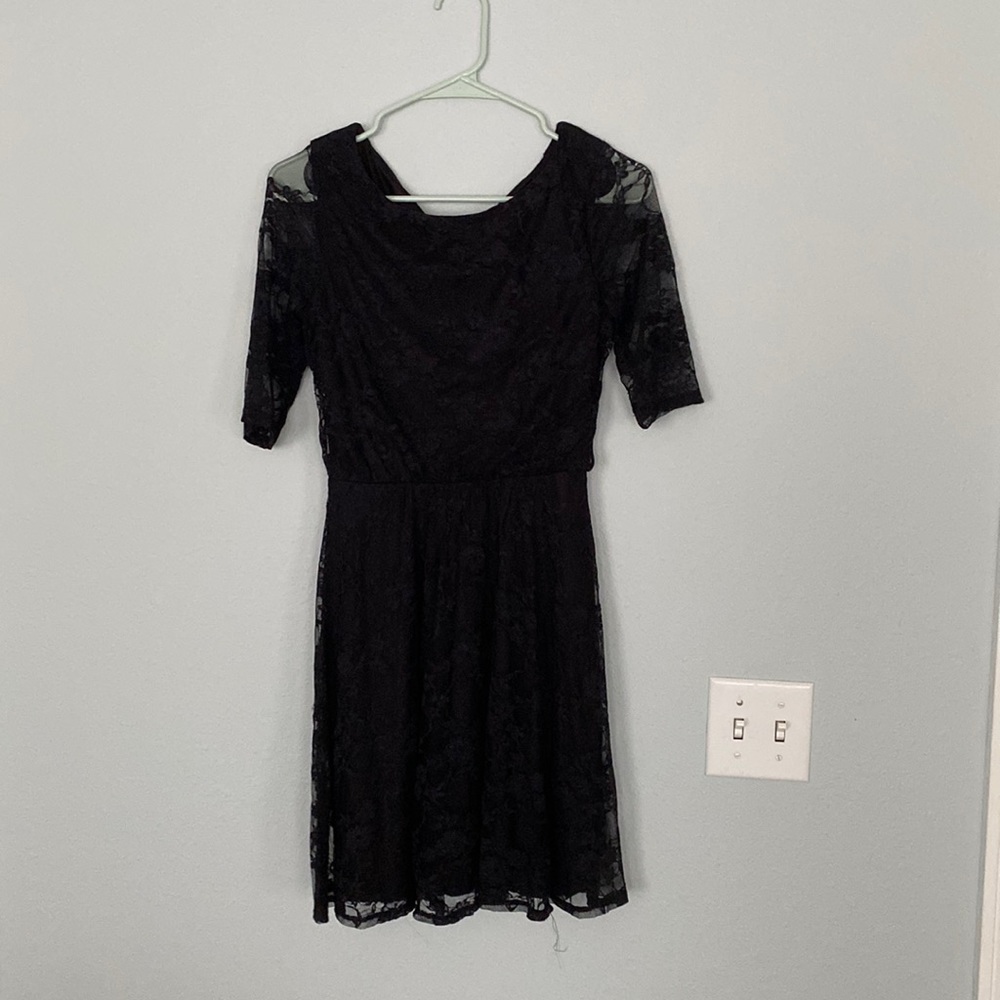 Wrapper Size Small Black Skater Dress